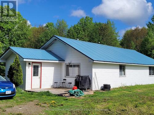 1022 Bordenwood Road, Central Frontenac (Frontenac Centre), ON - Outdoor With Exterior