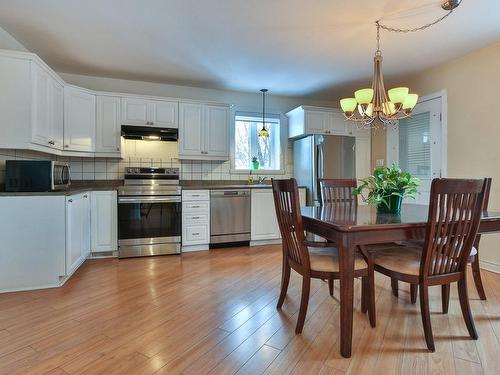 Kitchen - 2494 Ch. De St-Césaire, Marieville, QC - Indoor Photo Showing Other Room