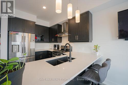 27 - 690 Broadway, Orangeville, ON - Indoor Photo Showing Kitchen With Double Sink With Upgraded Kitchen