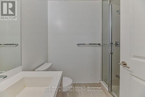 921 - 8 Nahani Way, Mississauga, ON - Indoor Photo Showing Bathroom