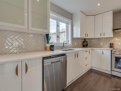 Kitchen - 231 Av. Clément, Dorval, QC - Indoor Photo Showing Kitchen With Double Sink