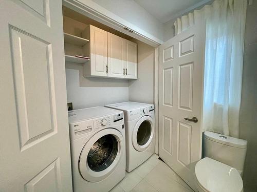 Laundry room - 231 Av. Clément, Dorval, QC - Indoor Photo Showing Laundry Room