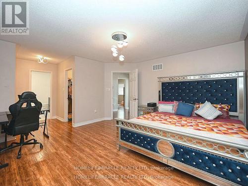 971 Kennedy Circle, Milton, ON - Indoor Photo Showing Bedroom