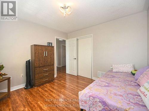 971 Kennedy Circle, Milton, ON - Indoor Photo Showing Bedroom