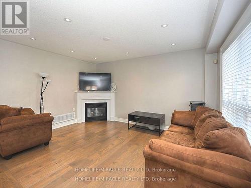 971 Kennedy Circle, Milton, ON - Indoor Photo Showing Living Room With Fireplace