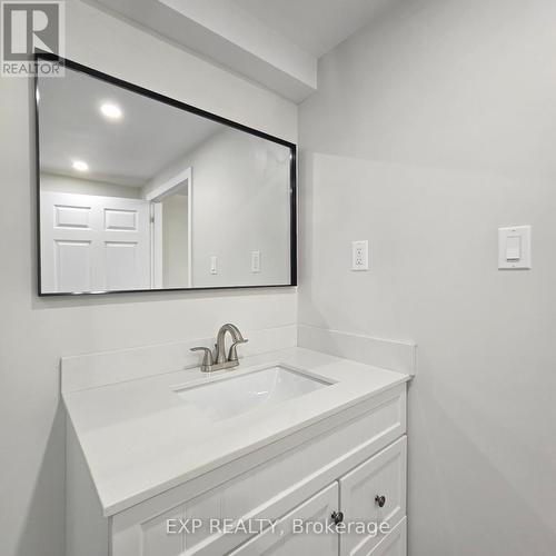 Bsmt - 77 Seaborn Road, Brampton, ON - Indoor Photo Showing Bathroom