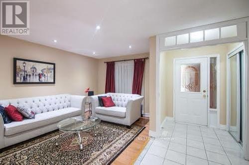 91 Lockwood Road, Brampton, ON - Indoor Photo Showing Living Room