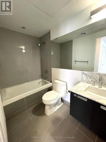 4209 - 50 Charles Street E, Toronto, ON - Indoor Photo Showing Bathroom