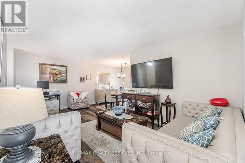 2004 - 30 Malta Avenue, Brampton, ON - Indoor Photo Showing Living Room