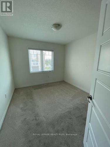 1174 Duignan Crescent, Milton, ON - Indoor Photo Showing Other Room