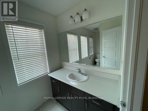 1174 Duignan Crescent, Milton, ON - Indoor Photo Showing Bathroom