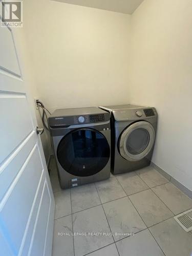 1174 Duignan Crescent, Milton, ON - Indoor Photo Showing Laundry Room