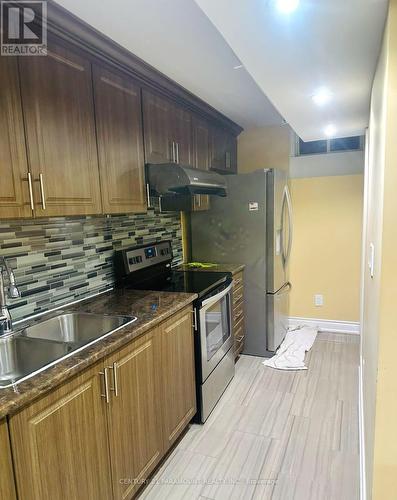 72 Runnymede Crescent, Brampton, ON - Indoor Photo Showing Kitchen With Double Sink