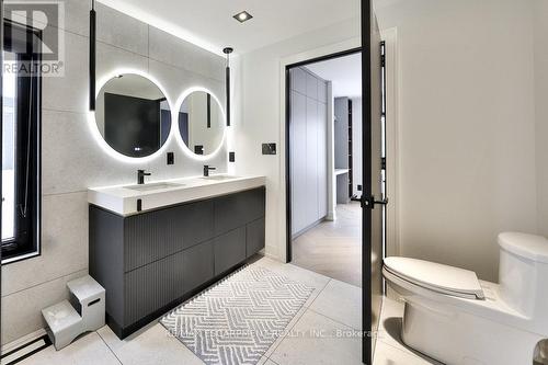 1175 Ogden Avenue, Mississauga, ON - Indoor Photo Showing Bathroom