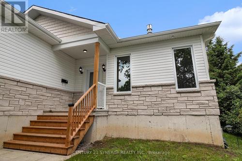 26 King Street, Montague, ON - Outdoor