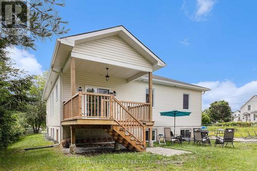 26 King Street, Montague, ON - Outdoor With Exterior