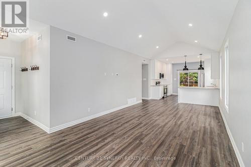 26 King Street, Montague, ON - Indoor Photo Showing Other Room