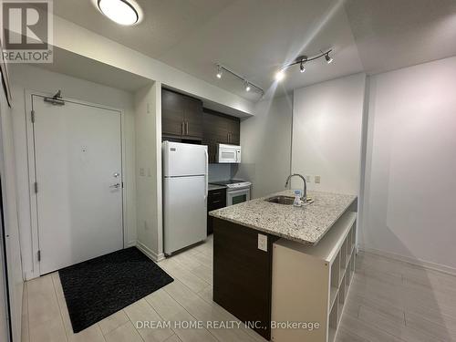 2511 - 70 Forest Manor Road, Toronto, ON - Indoor Photo Showing Kitchen