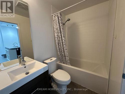 2511 - 70 Forest Manor Road, Toronto, ON - Indoor Photo Showing Bathroom