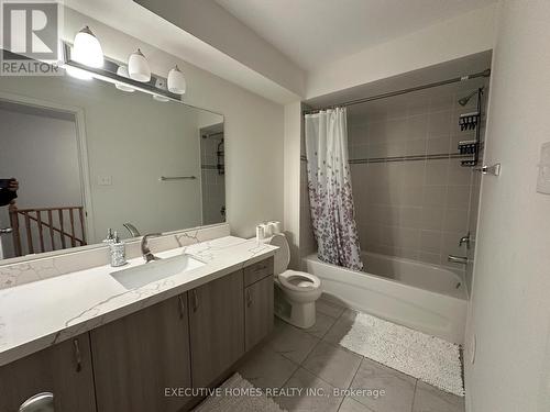 309 - 2294 Chevron Prince Path, Oshawa, ON - Indoor Photo Showing Bathroom