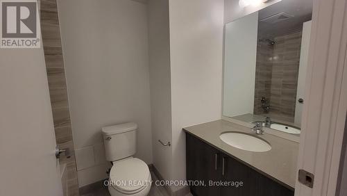 322 - 556 Marlee Avenue, Toronto, ON - Indoor Photo Showing Bathroom