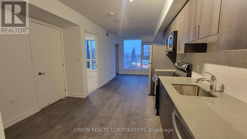 322 - 556 Marlee Avenue, Toronto, ON - Indoor Photo Showing Kitchen