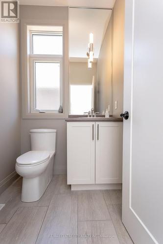 58 Timberwalk Trail, Middlesex Centre (Ilderton), ON - Indoor Photo Showing Bathroom