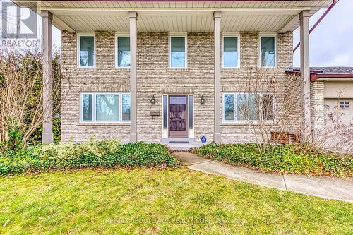 1269 Abbey Court, Burlington, ON - Outdoor