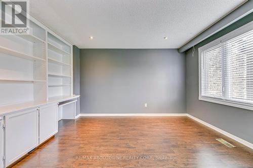 1269 Abbey Court, Burlington, ON - Indoor Photo Showing Other Room