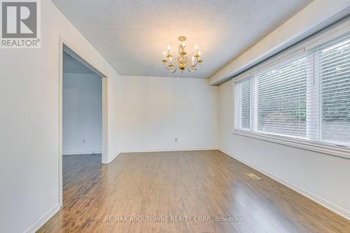 1269 Abbey Court, Burlington, ON - Indoor Photo Showing Other Room