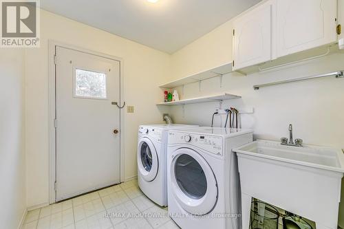 1269 Abbey Court, Burlington, ON - Indoor Photo Showing Laundry Room