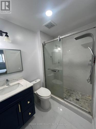 16 Brooklyn Crescent, Markham, ON - Indoor Photo Showing Bathroom