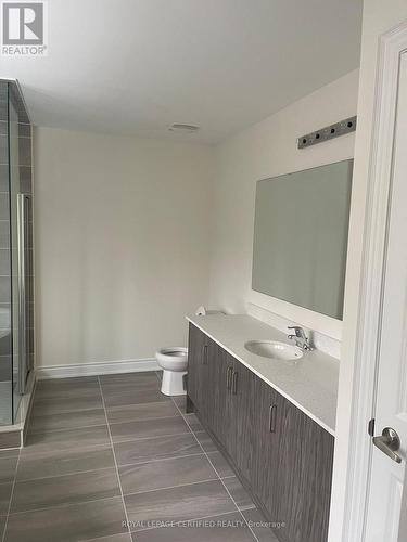 1434 Davis Loop, Innisfil, ON - Indoor Photo Showing Bathroom