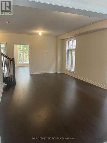 1434 Davis Loop, Innisfil, ON - Indoor Photo Showing Other Room