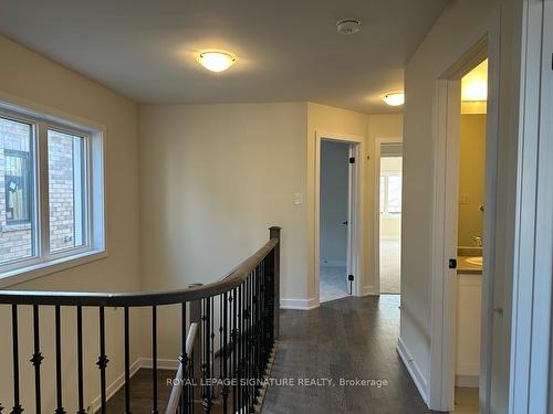 37 Keelson St, Welland, ON - Indoor Photo Showing Other Room