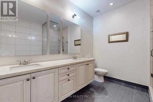 2620 - 70 Roehampton Avenue, Toronto, ON - Indoor Photo Showing Bathroom