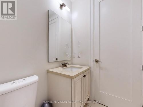 2620 - 70 Roehampton Avenue, Toronto, ON - Indoor Photo Showing Bathroom