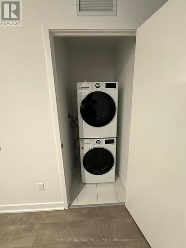 1112 - 225 Malta Avenue, Brampton, ON - Indoor Photo Showing Laundry Room