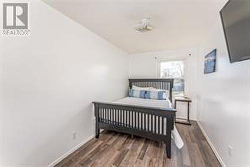 825 Exmouth Street Unit# 27, Sarnia, ON - Indoor Photo Showing Bedroom