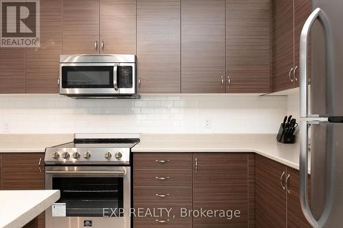 59 Tapadero Avenue, Ottawa, ON - Indoor Photo Showing Kitchen With Upgraded Kitchen