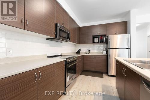 59 Tapadero Avenue, Ottawa, ON - Indoor Photo Showing Kitchen With Stainless Steel Kitchen With Double Sink