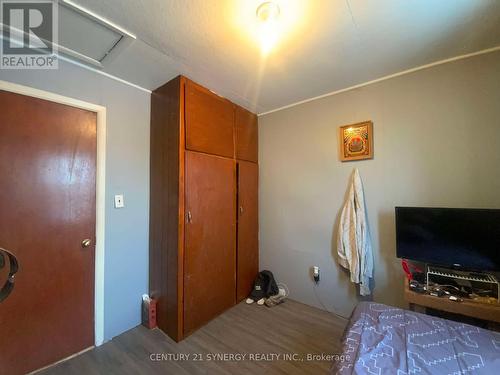 18064 Hwy 7 Road, Tay Valley, ON - Indoor Photo Showing Bedroom