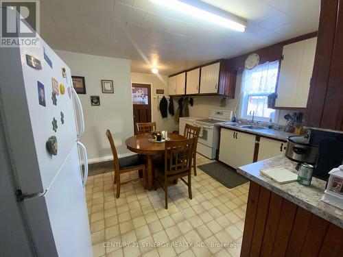 18064 Hwy 7 Road, Tay Valley, ON - Indoor