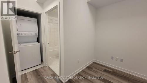 1705 - 1435 Celebration Drive, Pickering, ON - Indoor Photo Showing Laundry Room