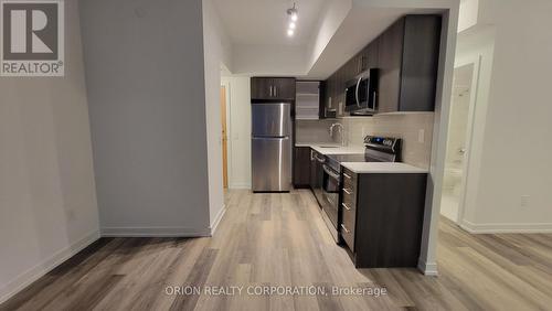 1705 - 1435 Celebration Drive, Pickering, ON - Indoor Photo Showing Kitchen