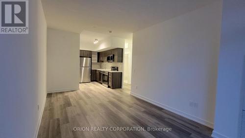 1705 - 1435 Celebration Drive, Pickering, ON - Indoor Photo Showing Kitchen