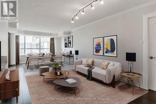 1212 - 11 Townsgate Drive, Vaughan, ON - Indoor Photo Showing Living Room