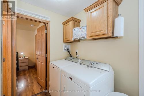 41 Cedarbush Crescent, Puslinch, ON - Indoor Photo Showing Laundry Room