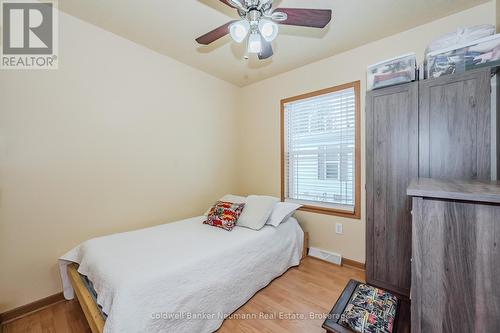 41 Cedarbush Crescent, Puslinch, ON - Indoor Photo Showing Bedroom