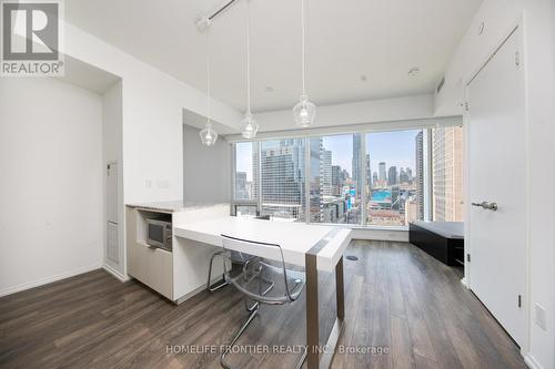 1513 - 197 Yonge Street, Toronto, ON - Indoor